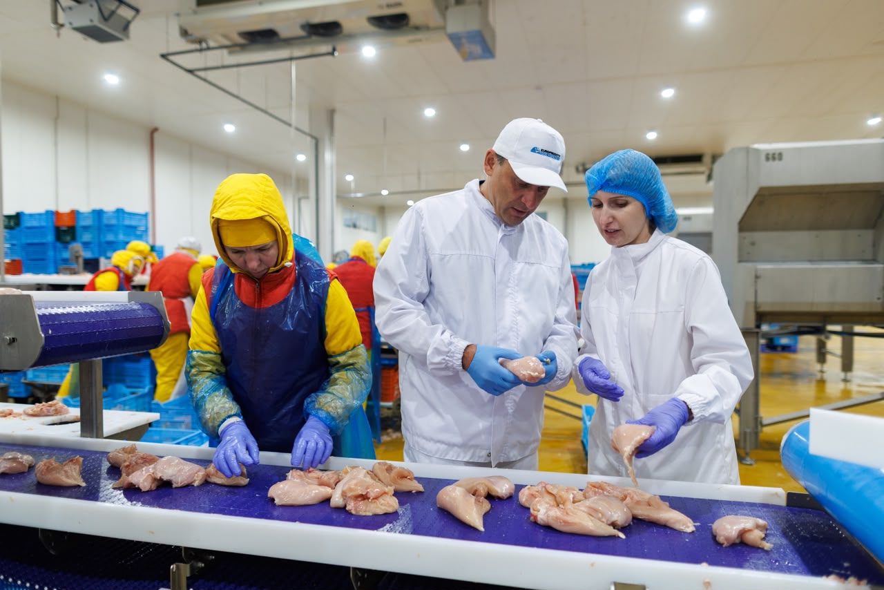 Avesterra Group Дмитра Добкіна планує експортувати до 1000 тонн курятини на місяць, - The Grocer